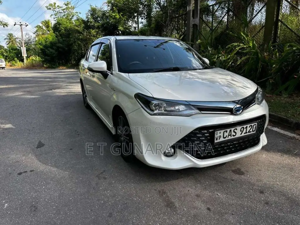 Toyota Axio WXB 2016 Car (Used)