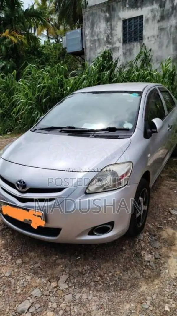 Toyota Belta 2007 Car (Used)