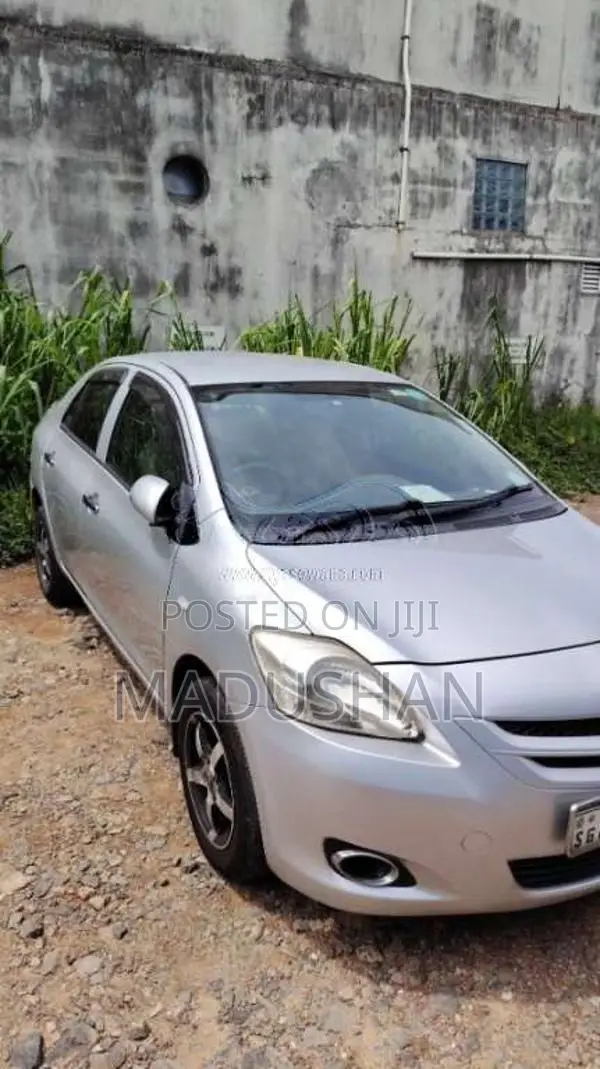 Toyota Belta 2007 Car (Used)