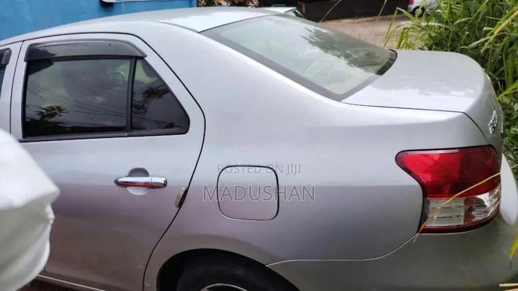 Toyota Belta 2007 Car (Used)