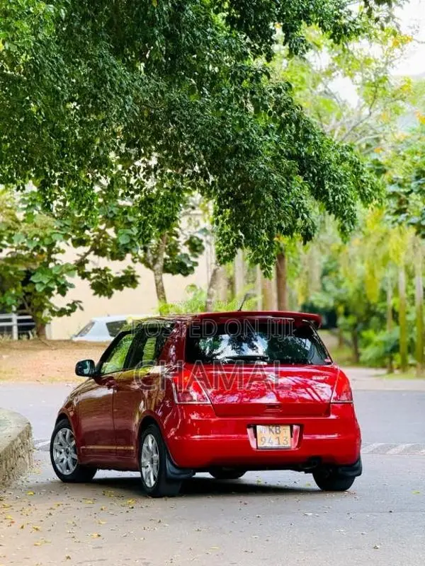 Suzuki Swift 2004 Car (Used)