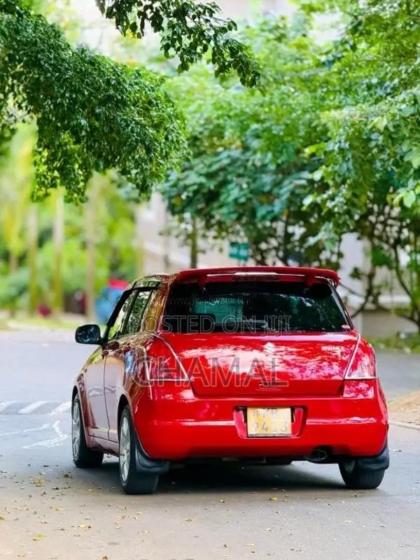 Suzuki Swift 2004 Car (Used)