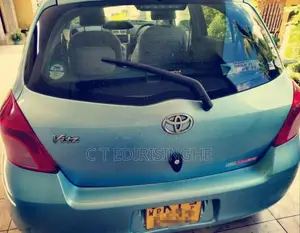 Toyota Vitz 2007 Car (Used)