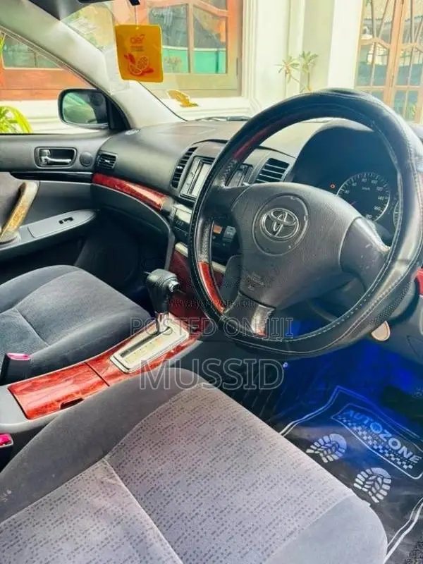 Toyota Allion 2002 Car (Used)
