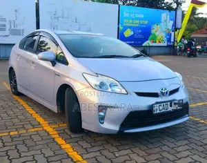 Toyota Prius 2012 Car (Used)