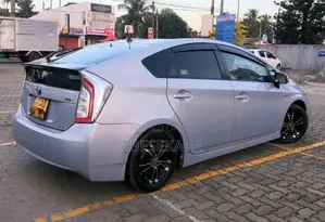 Toyota Prius 2012 Car (Used)