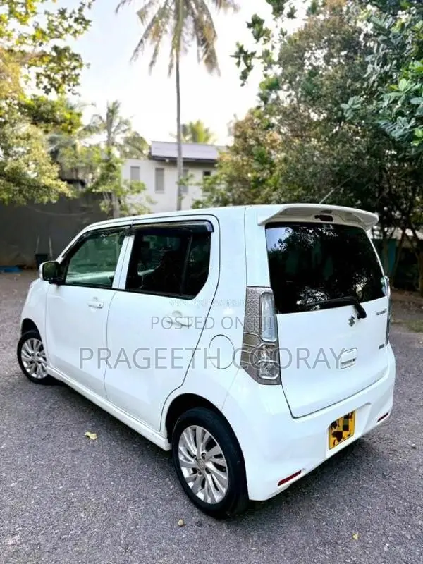 Suzuki Wagon R FZ 2014 Car (Used)