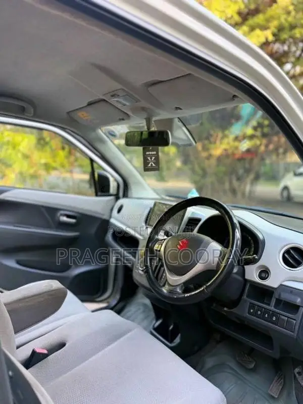Suzuki Wagon R FZ 2014 Car (Used)