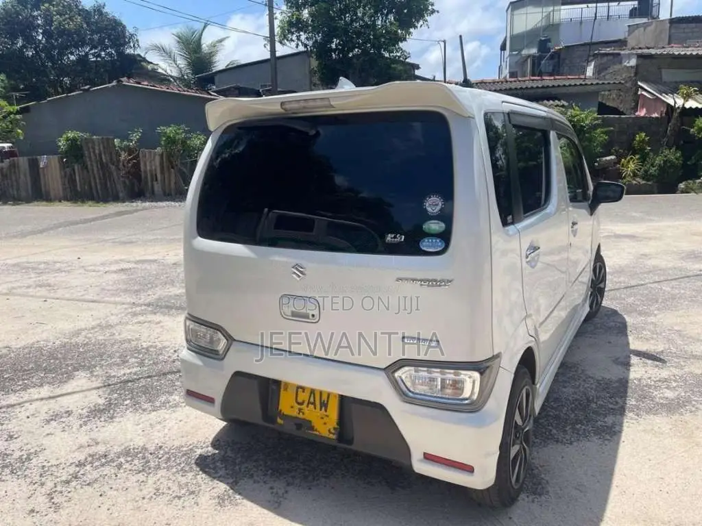 Suzuki Wagon R Stingray 2017 Car (Used)