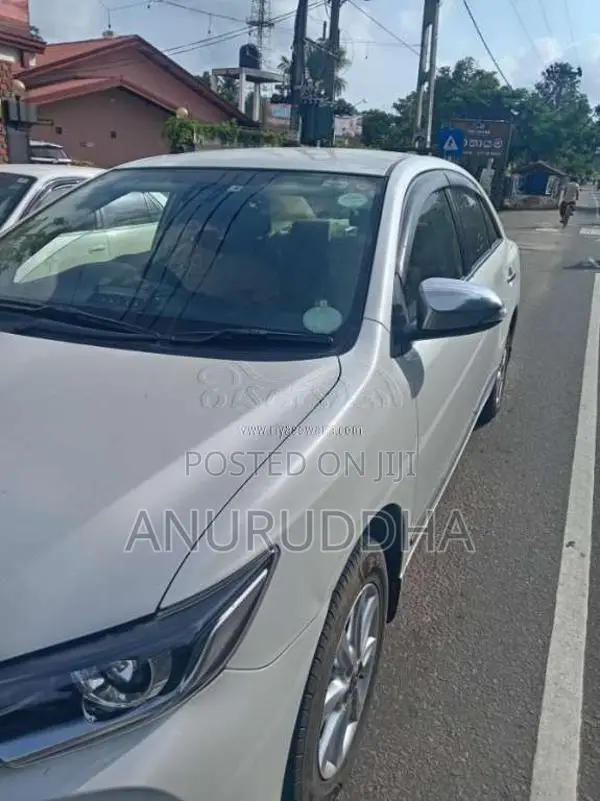 Toyota Premio 2017 Car (Used)