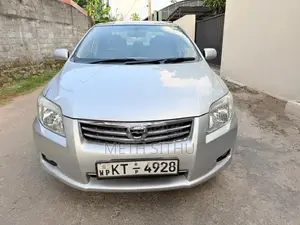 Toyota Axio 2010 Car (Used)