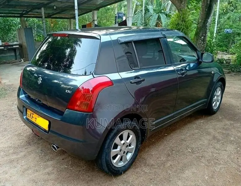 Suzuki Swift ZXI 2007 Car (Used)