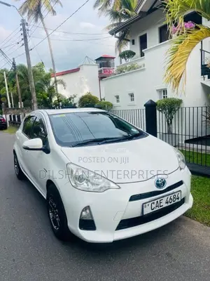 Toyota Aqua 2015 Car (Used)