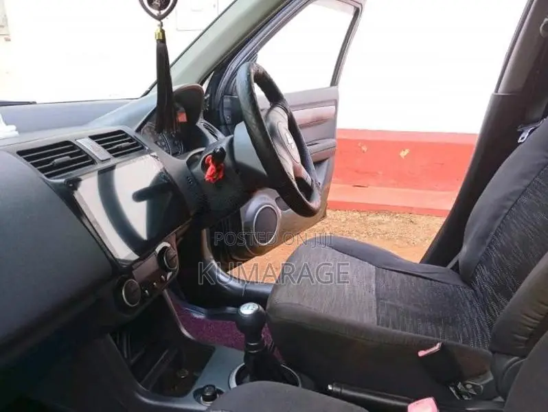 Suzuki Swift ZXI 2007 Car (Used)