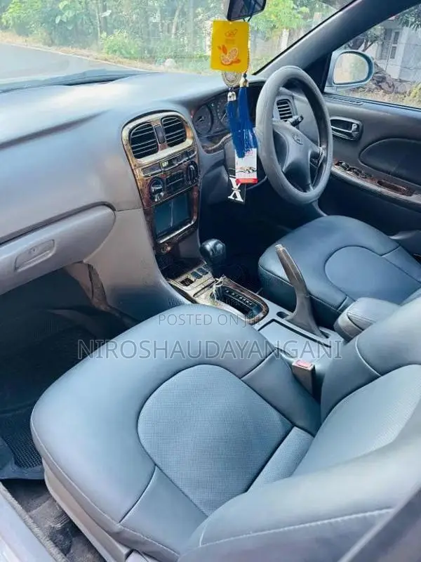 Hyundai Sonata 2000 Car (Used)