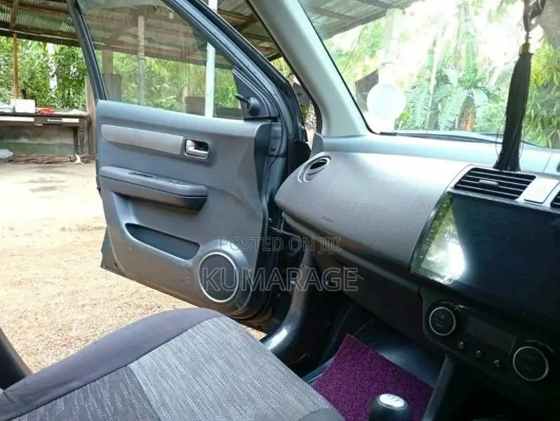 Suzuki Swift ZXI 2007 Car (Used)