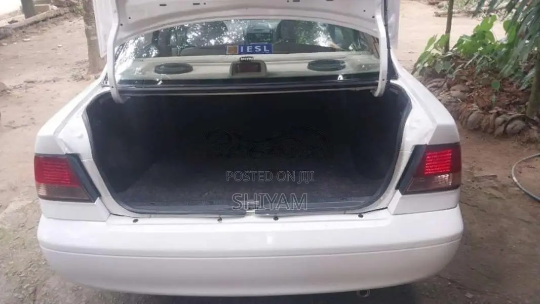 Nissan FB15 2003 Car (Used)