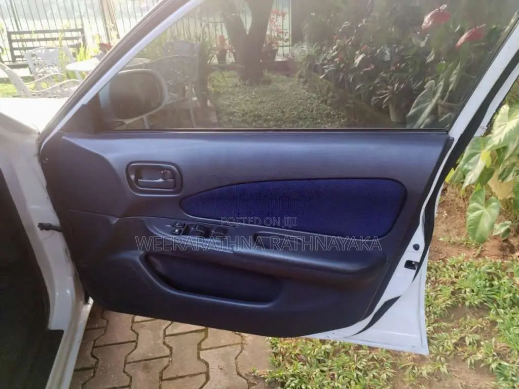Nissan Wingroad G Limitede 1999 Car (Used)