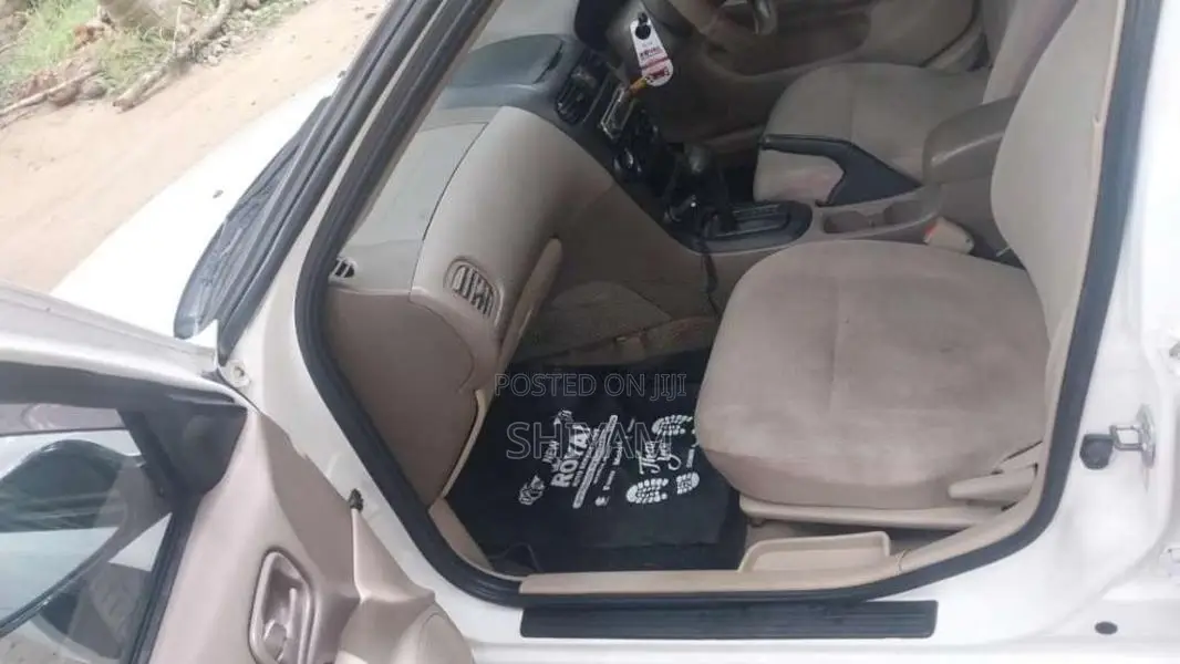 Nissan FB15 2003 Car (Used)