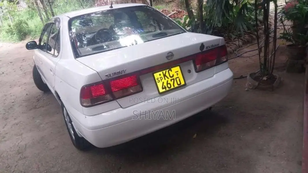 Nissan FB15 2003 Car (Used)
