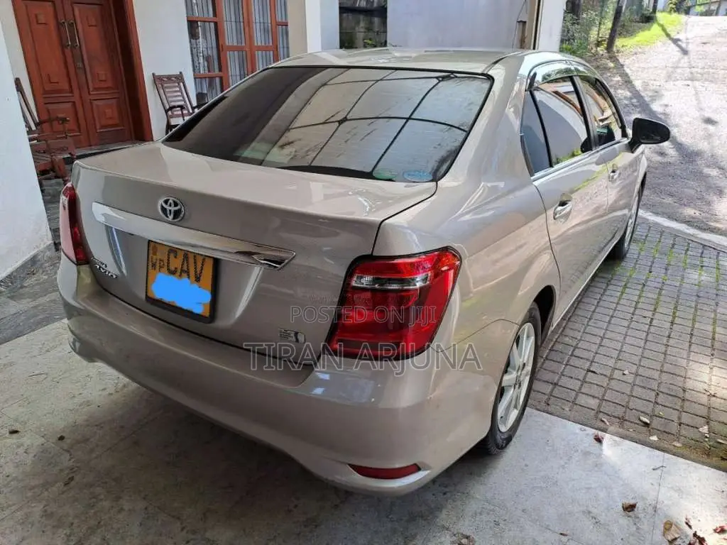 Toyota Axio G Grade 2017 Car (Used)