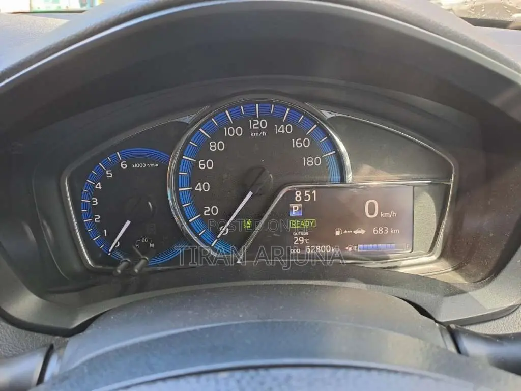 Toyota Axio G Grade 2017 Car (Used)