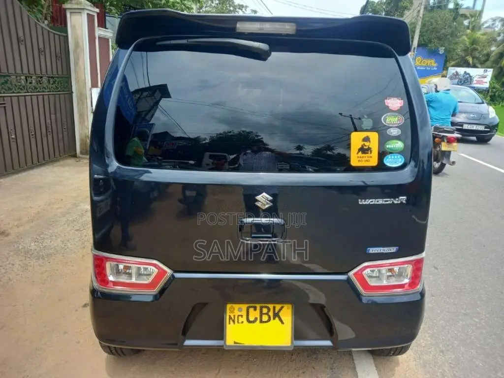 Suzuki Wagon R FX 2018 Car (Used)