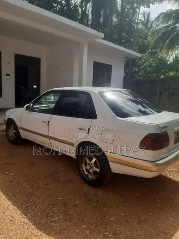 Toyota Corolla 1999 Car (Used)