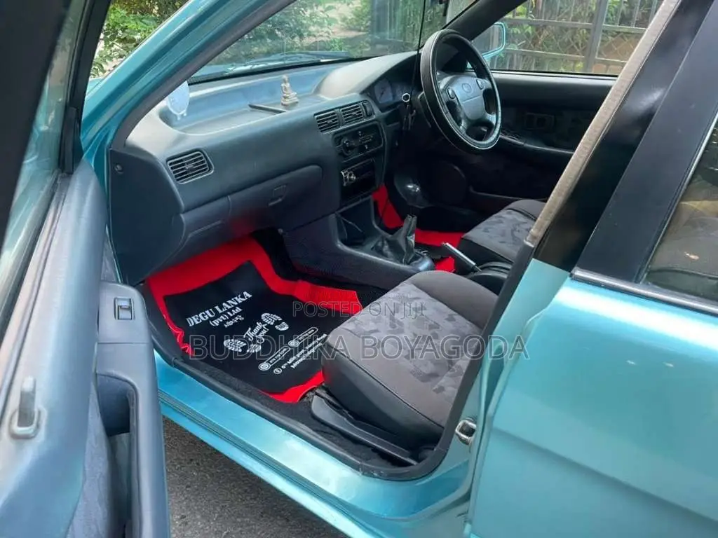 Toyota Soluna 2001 Car (Used)