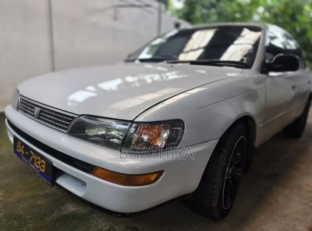 Toyota Corolla 1992 Car (Used)