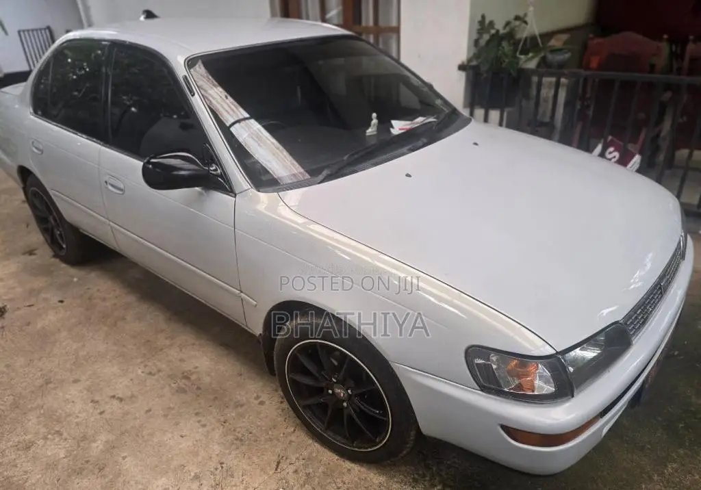 Toyota Corolla 1992 Car (Used)