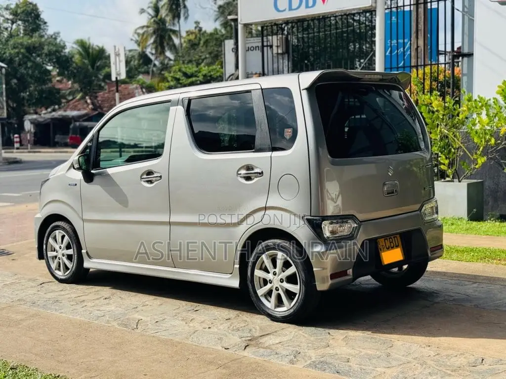 Suzuki Wagon R Stingray 2018 Car (Used)