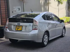 Toyota Prius S Touring 2011 Car (Used)