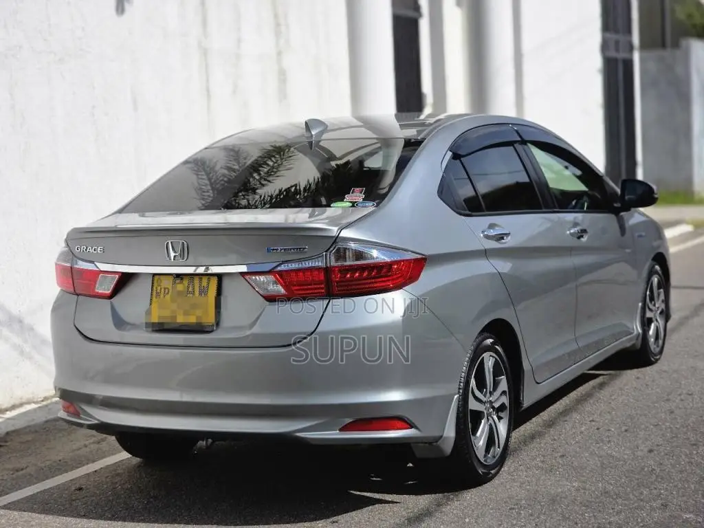 Honda Grace Ex 2015 Car (Used)