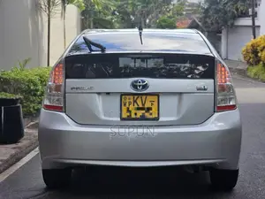 Toyota Prius S Touring 2011 Car (Used)
