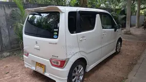 Suzuki WAGON R FZ SAFETY CBC- 2018 Car (Used)
