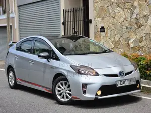 Toyota Prius S Touring 2012 Car (Used)