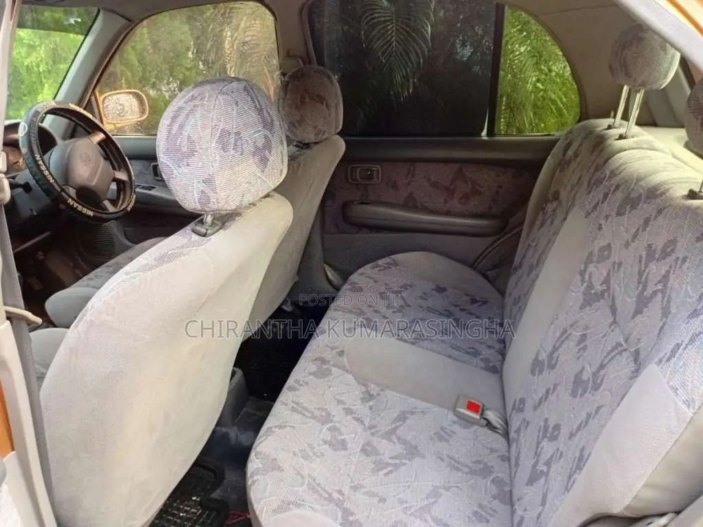 Nissan March HK11 2000 Car (Used)