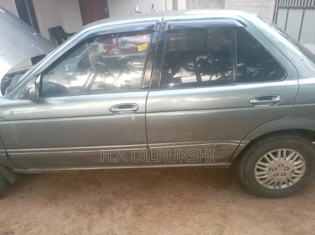 Nissan FB30 1994 Car (Used)