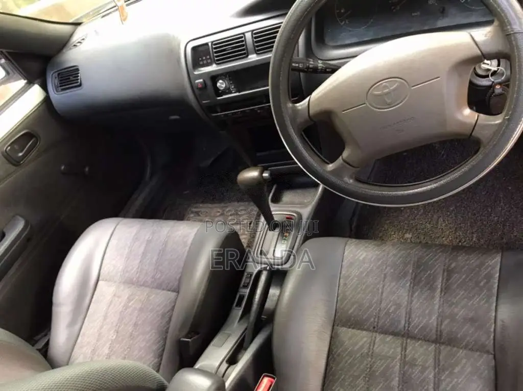 Toyota Corolla 1998 Car (Used)
