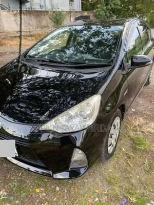 Toyota Aqua 2014 Car (Used)