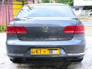 Volkswagen Passat 2011 Car (Used)