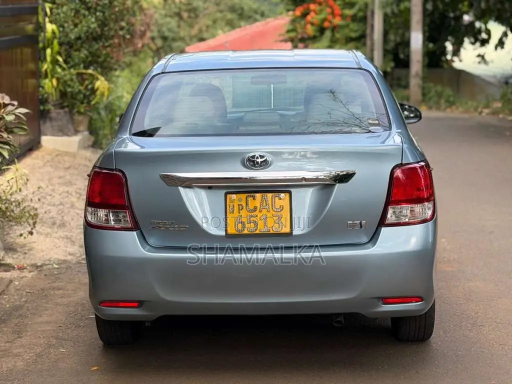 Toyota Axio Hybrid 2013 Car (Used)