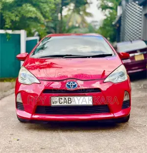 Toyota Aqua S Grade 2014 Car (Used)