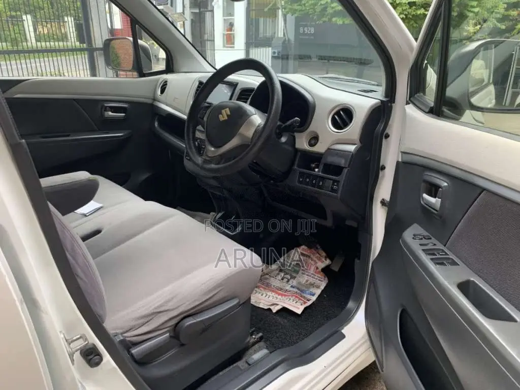 Suzuki Wagon R FZ 2014 Car (Used)