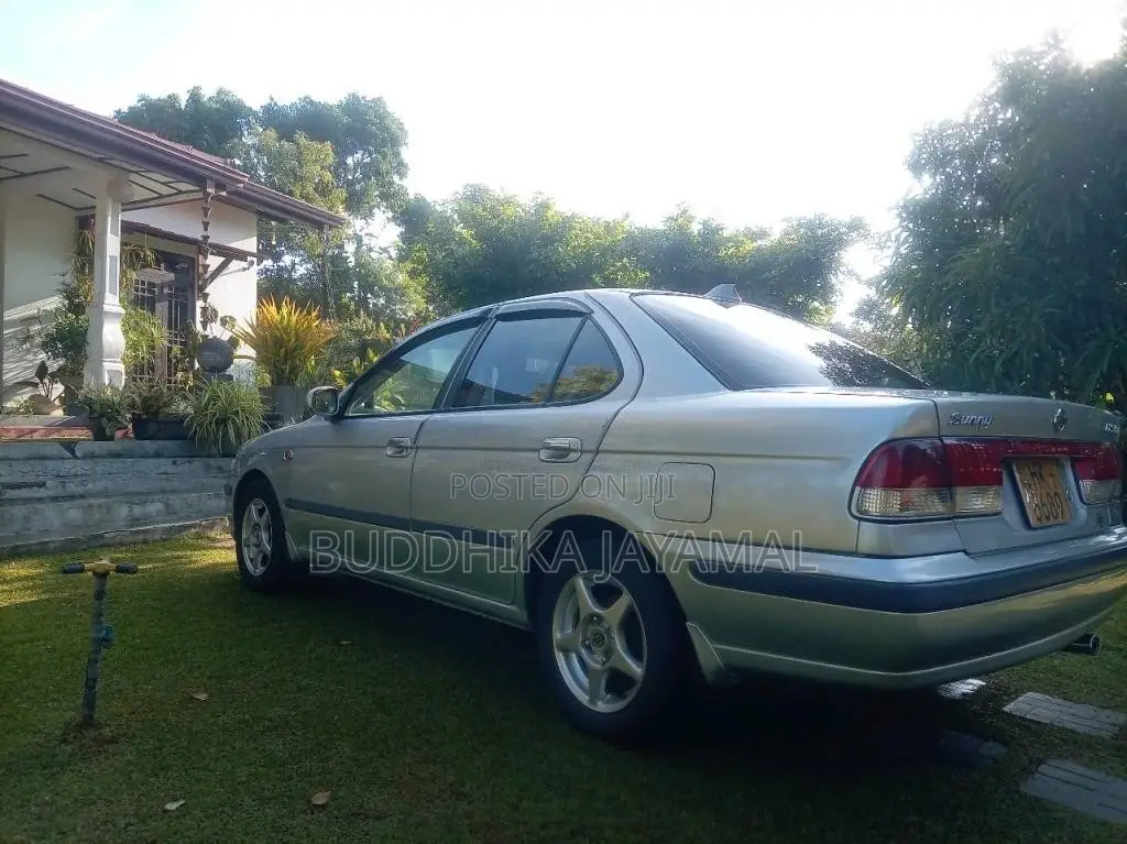 Nissan FB15 2003 Car (Used)