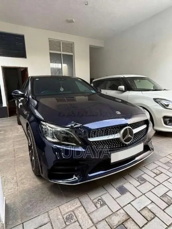 Mercedes-Benz C200 2019 Car (Used)