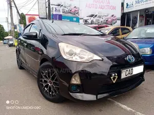 Toyota AQUA S Grade 2014 Car (Used)