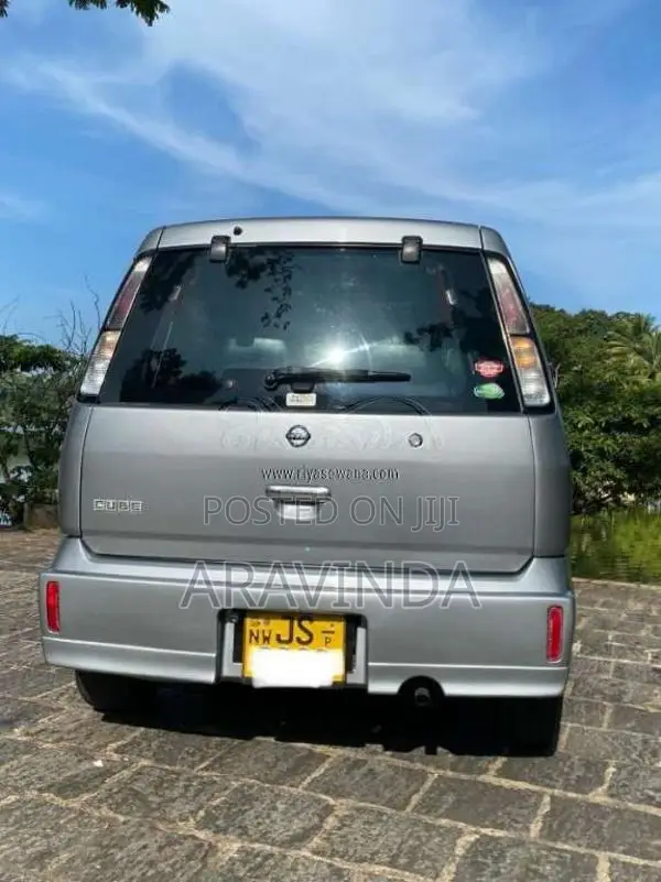Nissan Cube 2001 Car (Used)