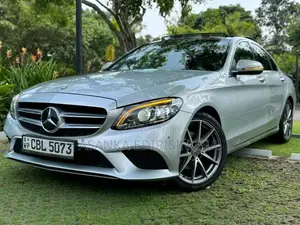 Mercedes-Benz C200 Premium Plus 2019 Car (Used)
